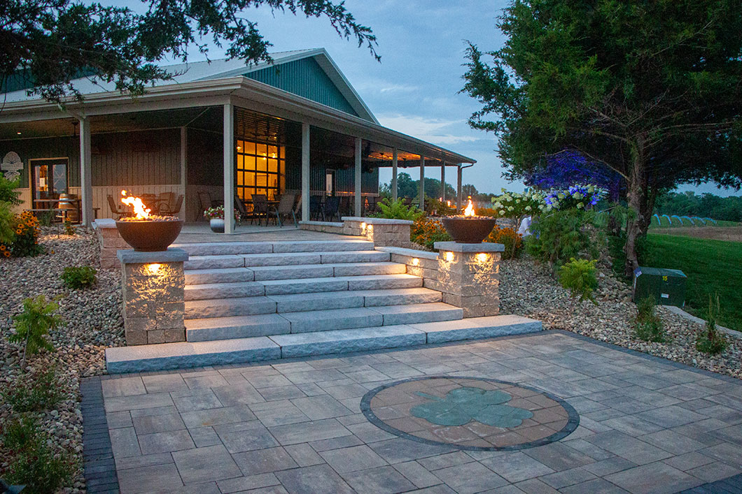 Shamrock Vineyards & Winery exterior and shamrock in walk